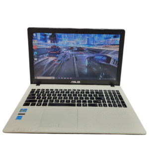 LAPTOP ASUS i3 3RA GEN 12GB RAM 240GB SSD